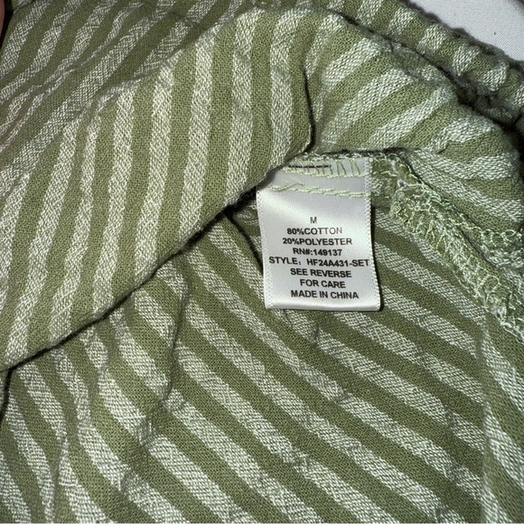 HYFVE Green Striped Sleeveless Tie-Side Top 🌿 Lightweight & Adjustable - Picture 6 of 6